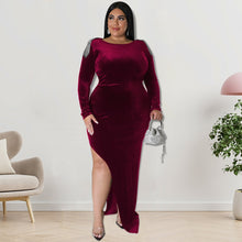 Load image into Gallery viewer, Night on The Town Plus Size Dress
