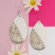 Load image into Gallery viewer, Glitter Earring
