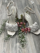 Load image into Gallery viewer, Ivory Pearl Embellished Ankle Strap
